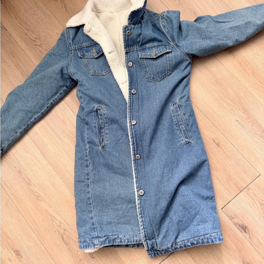 Denim Sherpa-Lined Women's Coat - Picture 3 of 6